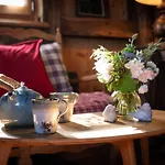 La Grange D'hannah - & D'hotes De Charme Guest house