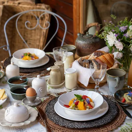 La Grange D'hannah - & D'hotes De Charme 3*